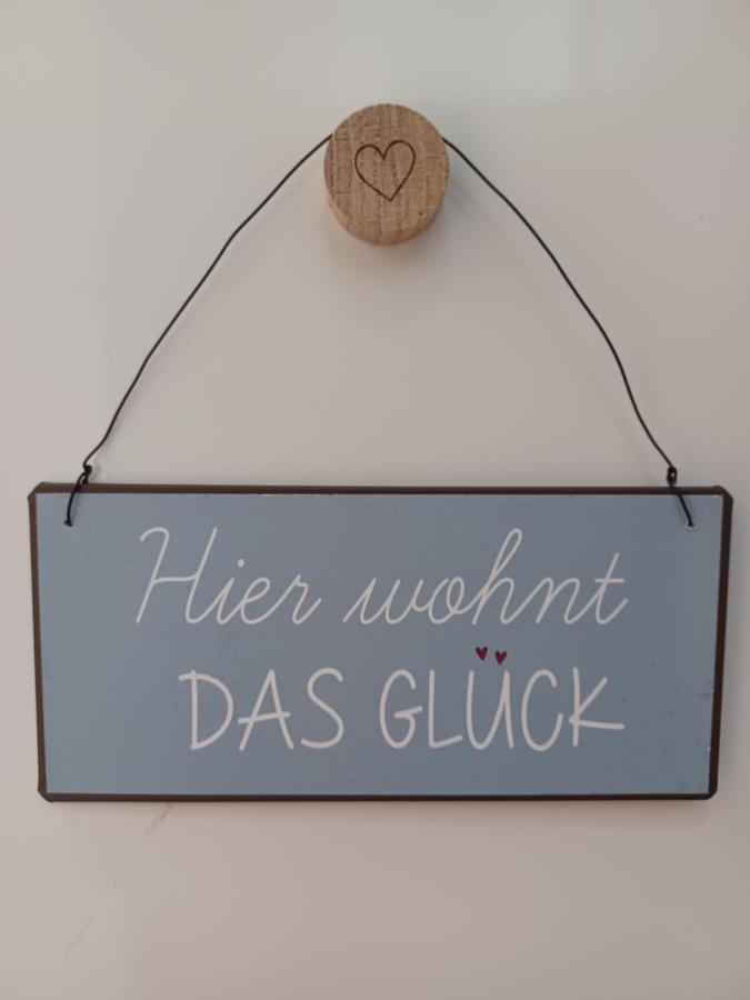 Giebelzimmer mit Weinbergblick Stetten  Exterior foto