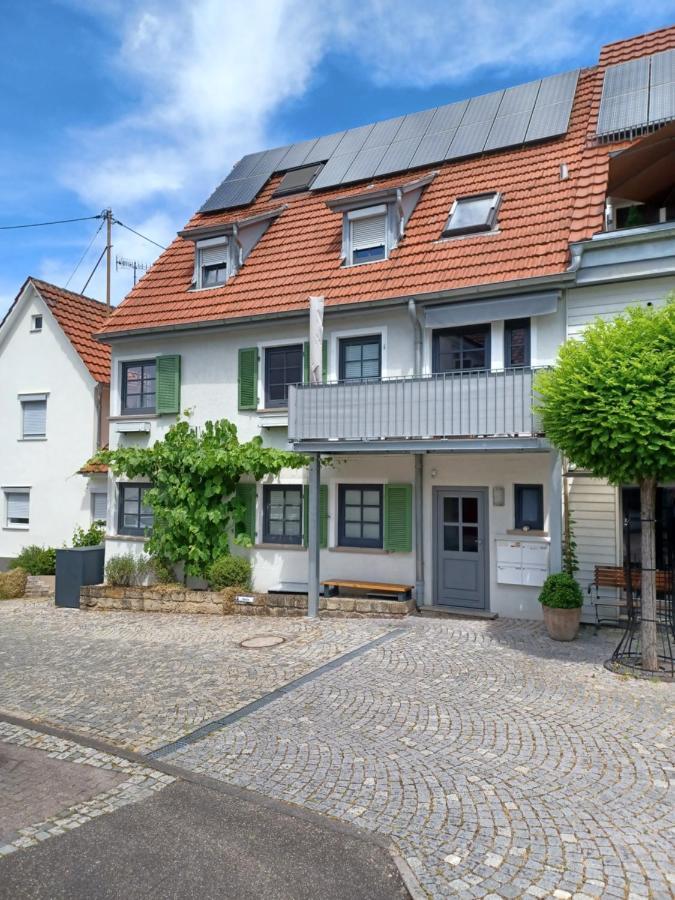 Giebelzimmer mit Weinbergblick Stetten  Exterior foto