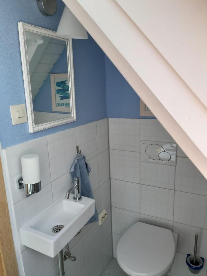 Giebelzimmer mit Weinbergblick Stetten  Exterior foto